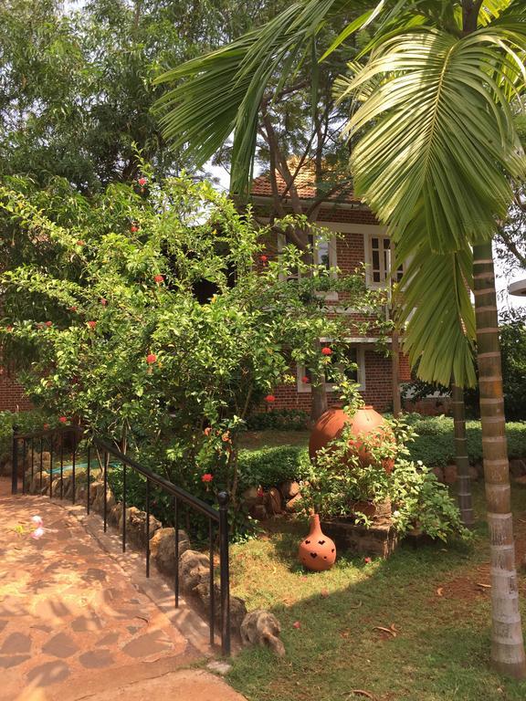 Inn Pondiville Forest Retreat Пондичери Екстериор снимка